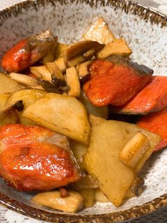 鮭とじゃがいものめんつゆ炒め-レシピのメイン写真