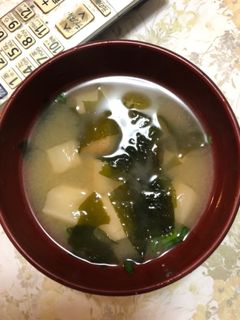 麩とわかめの味噌汁-レシピのメイン写真