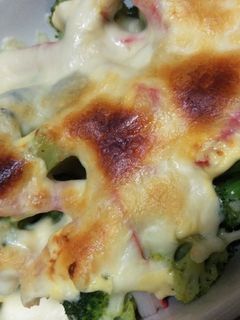カニカマとブロッコリーのマヨチーズ焼き-レシピのメイン写真