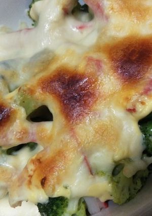 カニカマとブロッコリーのマヨチーズ焼き-レシピのメイン写真