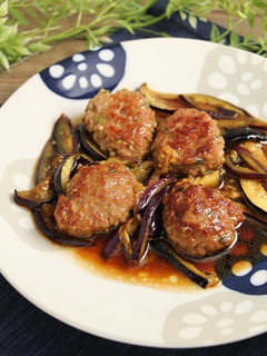 簡単!甘辛ハンバーグと茄子のオイスタ炒め-レシピのメイン写真