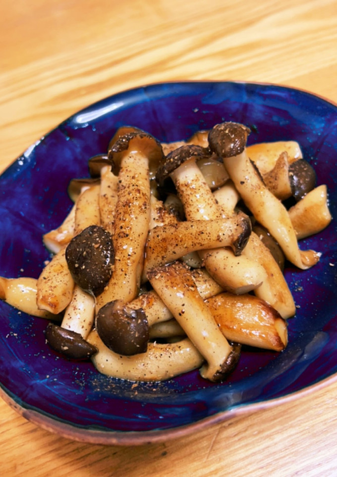 うなぎのタレ消費に☆しめじ炒め蒲焼風-レシピのメイン写真