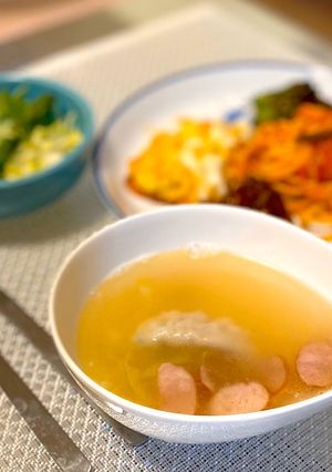 手抜き！冷凍餃子とソーセージの中華スープ-レシピのメイン写真