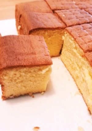 スポンジケーキ(スクエア型18×18cm-レシピのメイン写真