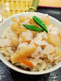 あこや貝(真珠貝)の炊き込みご飯-レシピのメイン写真