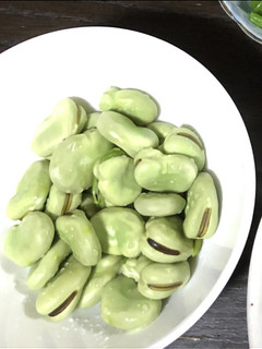 旬の空豆の塩茹で-レシピのメイン写真