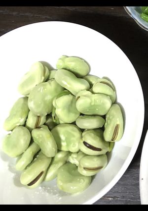 旬の空豆の塩茹で-レシピのメイン写真