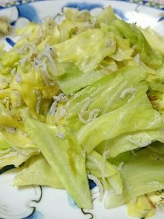 春キャベツとしらすのにんにく炒め-レシピのメイン写真