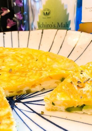クリームチーズとアスパラの♡春オムレツ-レシピのメイン写真