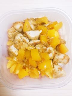パプリカとむね肉のカレーとマヨネーズ炒め-レシピのメイン写真