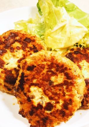 超ヘルシー？？しめじと胸肉のハンバーグ-レシピのメイン写真