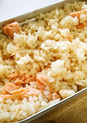 【メスティン飯】 絶品鮭の炊き込みご飯-レシピのメイン写真