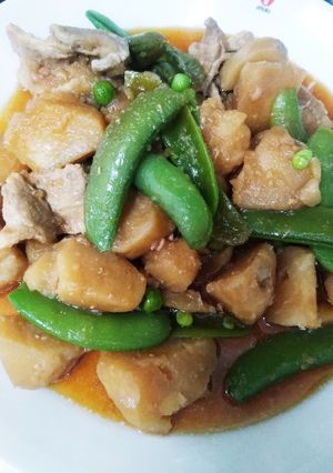 簡単！豚バラとじゃがいもの肉じゃが-レシピのメイン写真