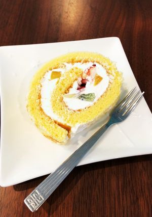 フルーツロールケーキ-レシピのメイン写真