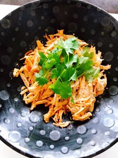ささみとキムチのパクチーサラダ-レシピのメイン写真
