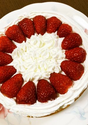 ヤマザキイチゴスペシャルで作る簡単ケーキ-レシピのメイン写真