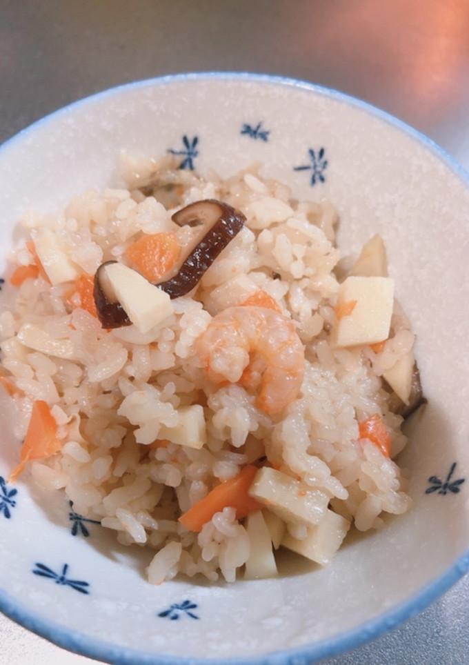 炊飯器に入れるだけの海鮮中華おこわ-レシピのメイン写真