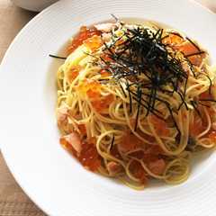 รูปของ いくらと鮭のバター醤油パスタ