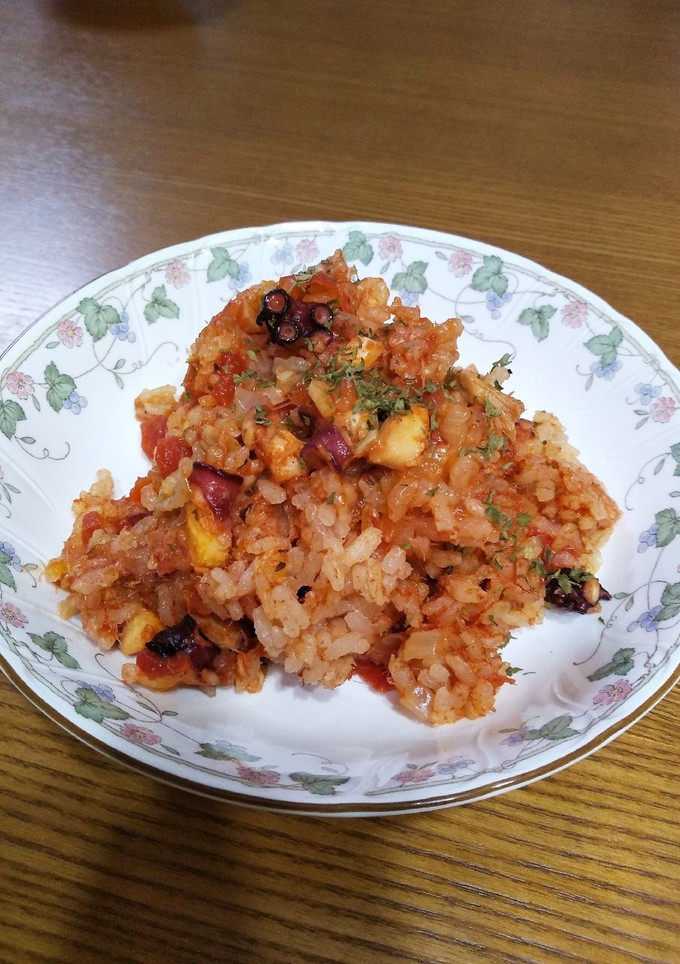 炊飯器でタコと缶詰で簡単パエリヤ気分-レシピのメイン写真