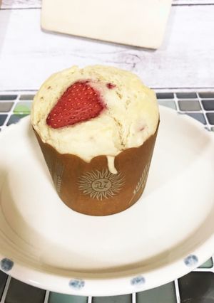 卵白消費　マフィン　（いちご）-レシピのメイン写真