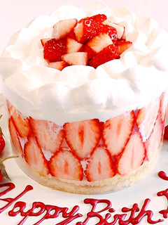 クリアファイルで簡単いちごショートケーキ-レシピのメイン写真