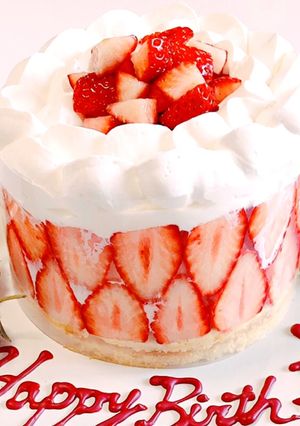 クリアファイルで簡単いちごショートケーキ-レシピのメイン写真