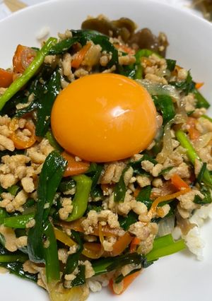 簡単！ニラのスタミナ丼-レシピのメイン写真