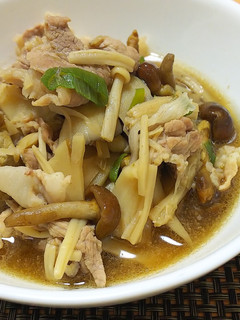【龍愛】豚肉ときのこ3種のすき煮-レシピのメイン写真