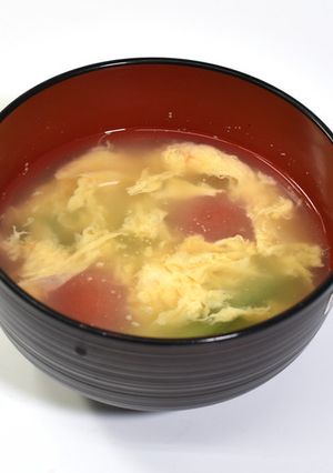 スナップえんどうとトマトのかき玉汁-レシピのメイン写真