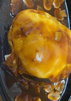 定番♩チーズインハンバーグ目玉焼きのせ-レシピのメイン写真