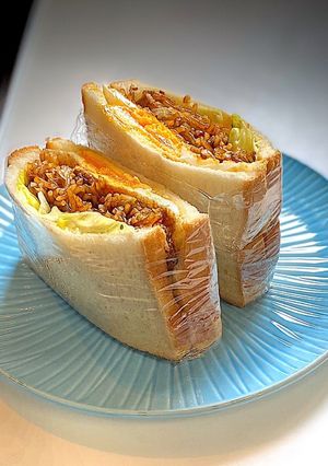 簡単！カップ焼きそばでサンドイッチ-レシピのメイン写真