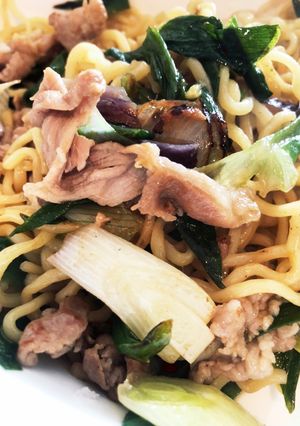 具2つ、調味料2つ、簡単!塩焼きそば-レシピのメイン写真