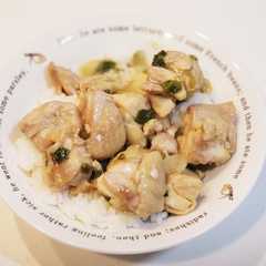 รูปของ 簡単！手抜き！休日のお昼は塩焼鳥丼！