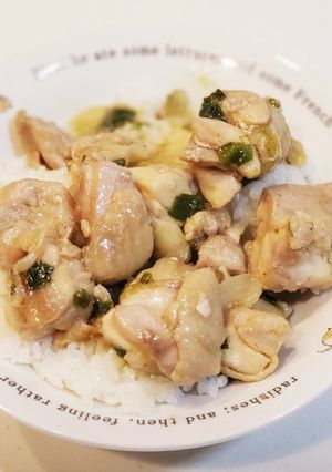 簡単！手抜き！休日のお昼は塩焼鳥丼！-レシピのメイン写真
