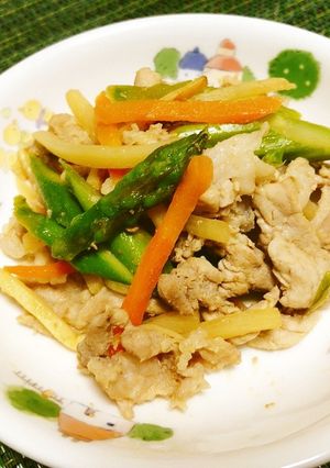 保育園給食★豚肉のアスパラ炒め-レシピのメイン写真