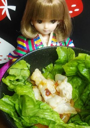 リカちゃん♡豚キムチ サンチュ包みയꕤ*-レシピのメイン写真
