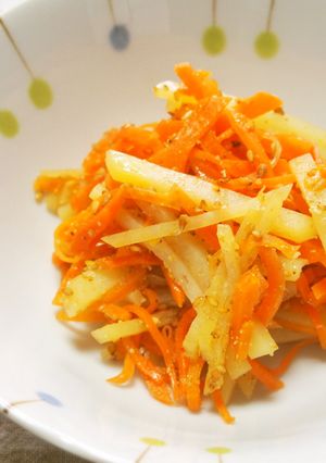 人参とじゃが芋の胡麻和え♪-レシピのメイン写真