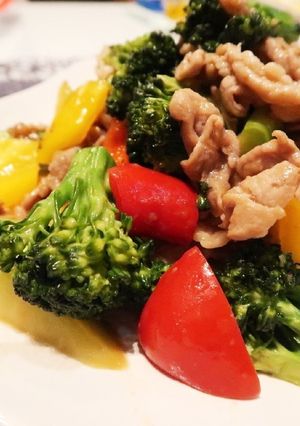 豚肉とブロッコリーのオイスターソース炒め-レシピのメイン写真