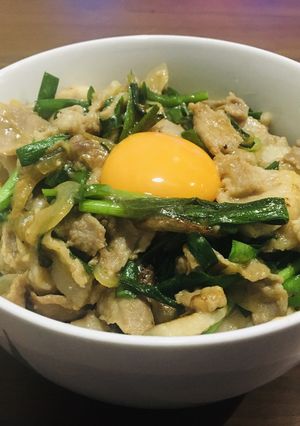 簡単◡̈︎スタミナ豚ニラ丼-レシピのメイン写真