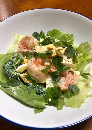 ブロッコリーとエビの梅マヨサラダ-レシピのメイン写真