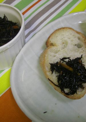 サクッと美味しい★ひじきパン-レシピのメイン写真