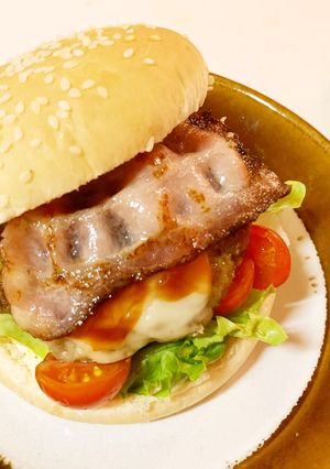 誰でも簡単！自宅でＢＬＴハンバーガー-レシピのメイン写真