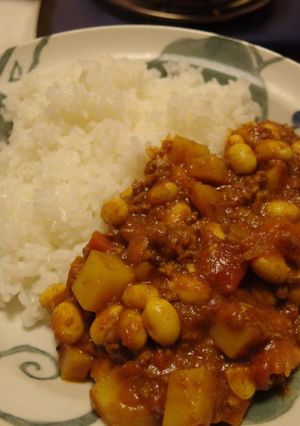 コク旨！ローズマリー風味のみそ豆カレー-レシピのメイン写真