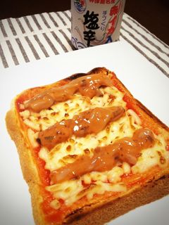 朝食に!包丁要らずの塩辛ピザ風トースト-レシピのメイン写真