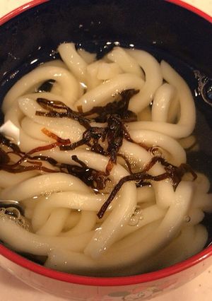 呑みの〆に特製だしで、即席塩こんぶうどん-レシピのメイン写真