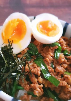 レンジで1回!スタミナ肉みそ丼-レシピのメイン写真