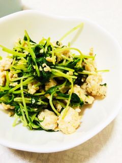 水菜と豆苗のピリ辛鶏そぼろ炒め-レシピのメイン写真