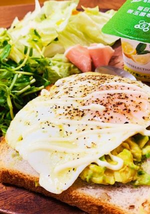 【至福のカフェごはん】アボカドトースト-レシピのメイン写真