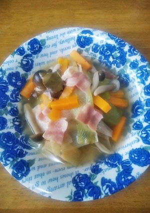 梨湖の簡単人参しめじネギベーコン-レシピのメイン写真