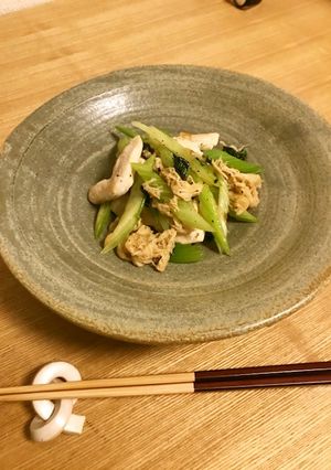 セロリと鶏肉の炒め物-レシピのメイン写真
